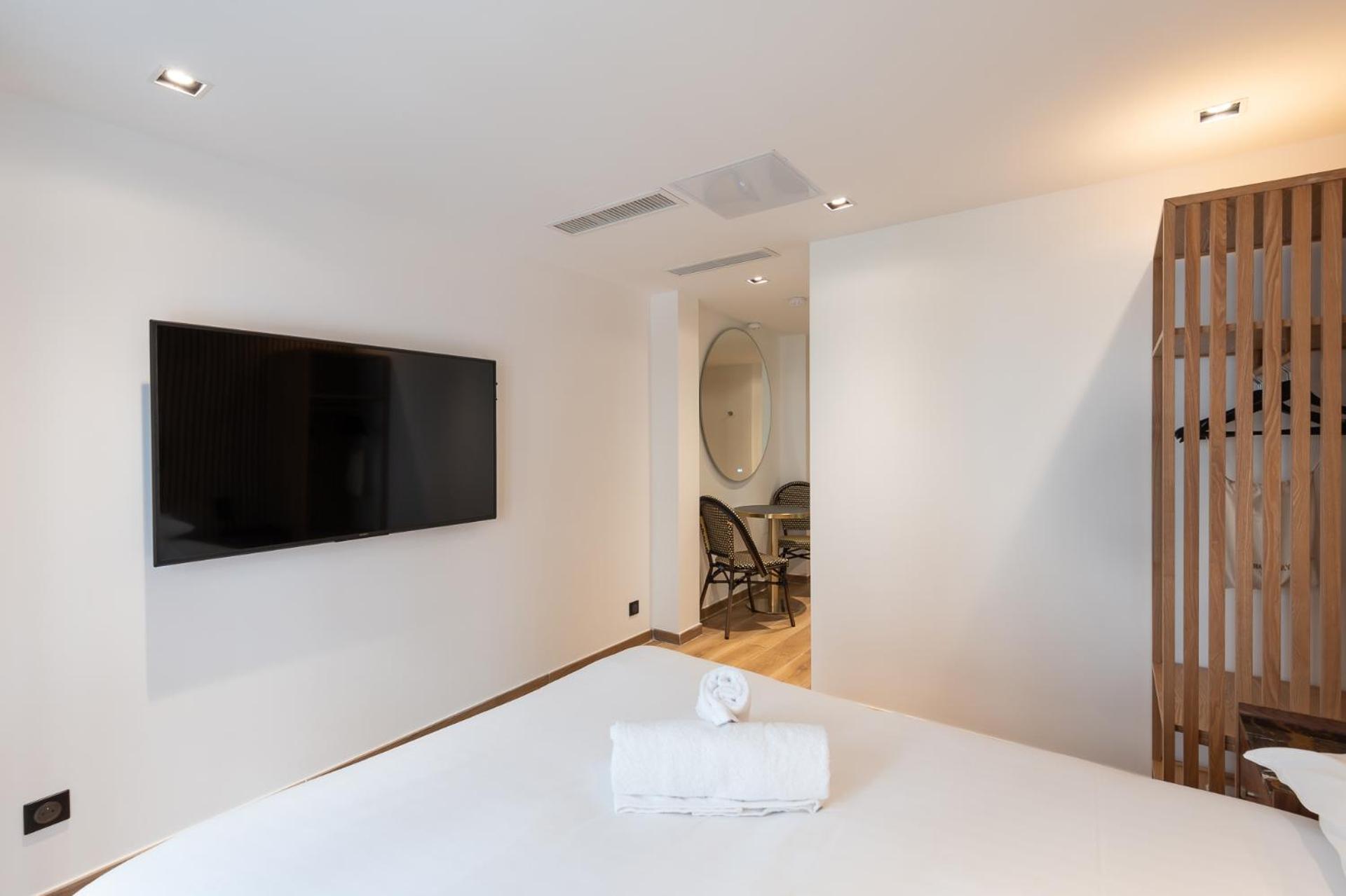Les Suites Hcr Paris Dış mekan fotoğraf