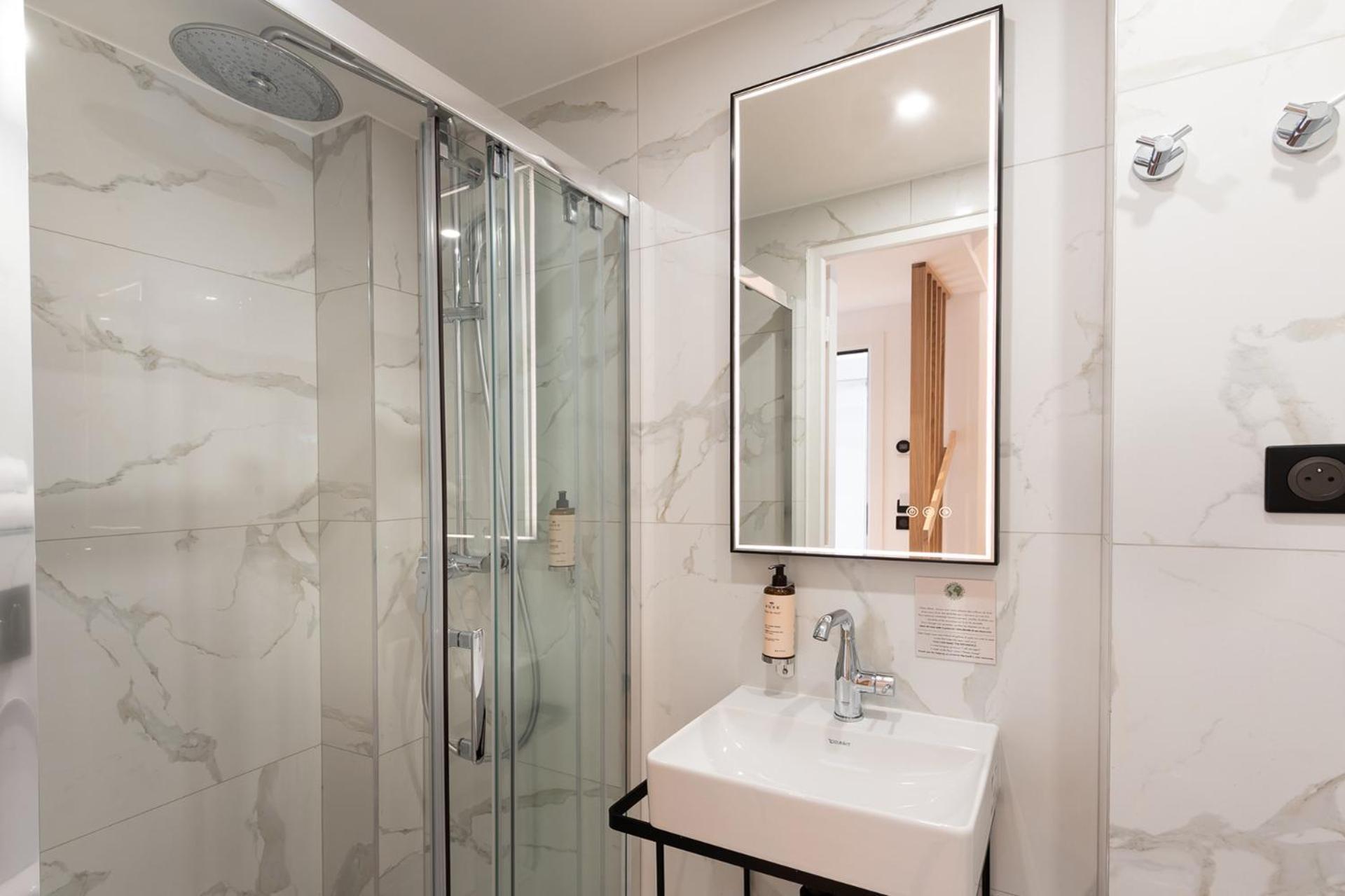 Les Suites Hcr Paris Dış mekan fotoğraf